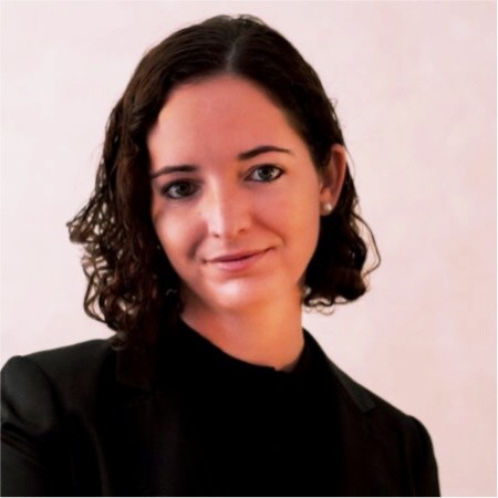 Ana Vega, Marketing Online